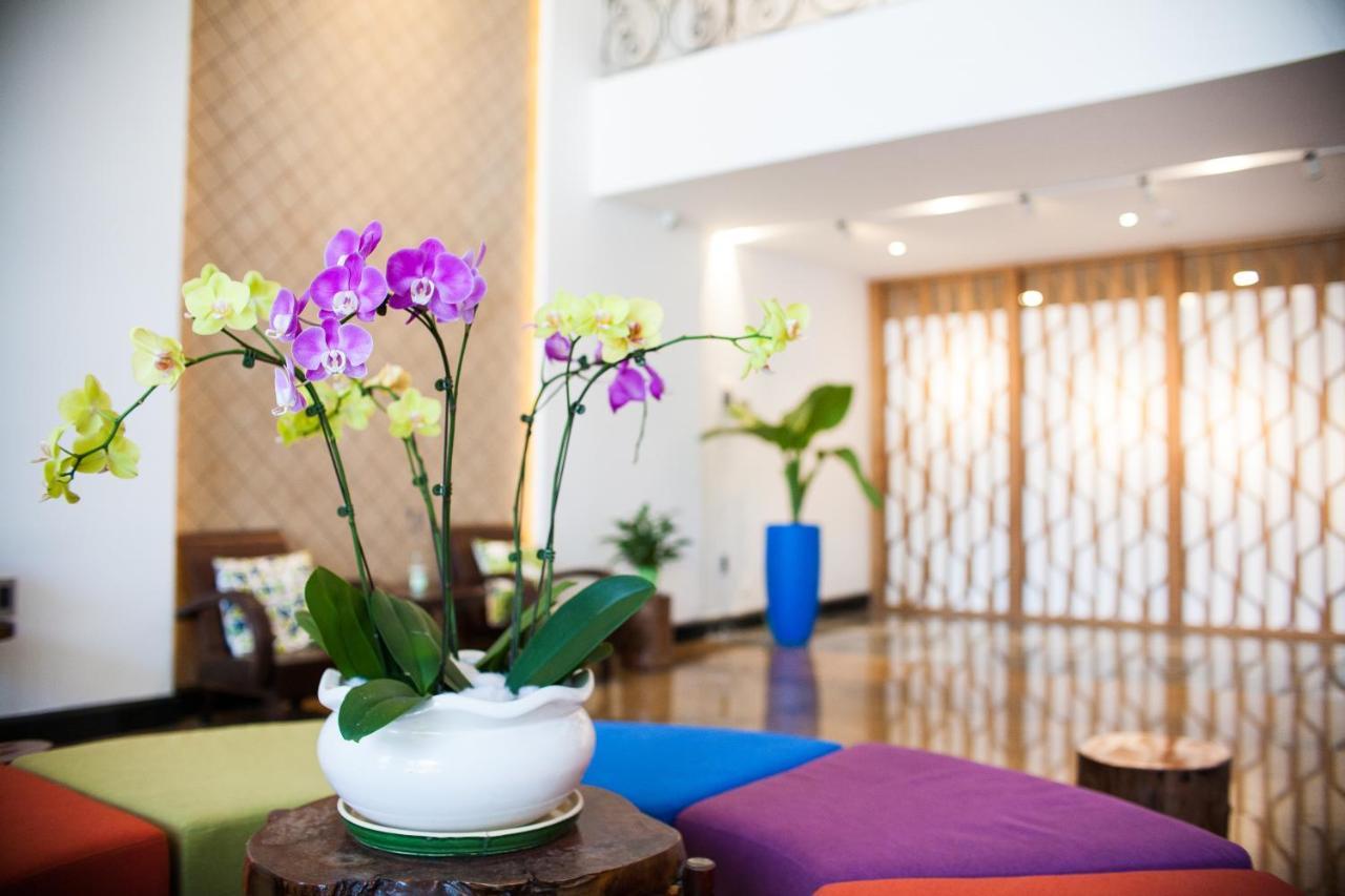 Santori Hotel Da Nang Bay Exterior photo
